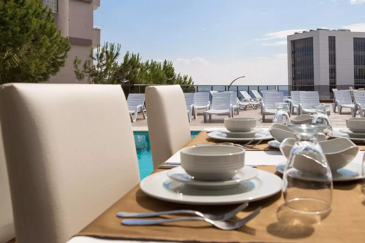 COMFORTADACLASS_SHABAVIZ (10).jpg